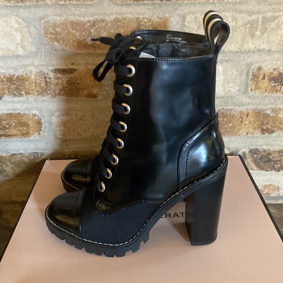 NWT BCBG Generation Pauline combat booties sz 6 Black - Picture 3 of 5